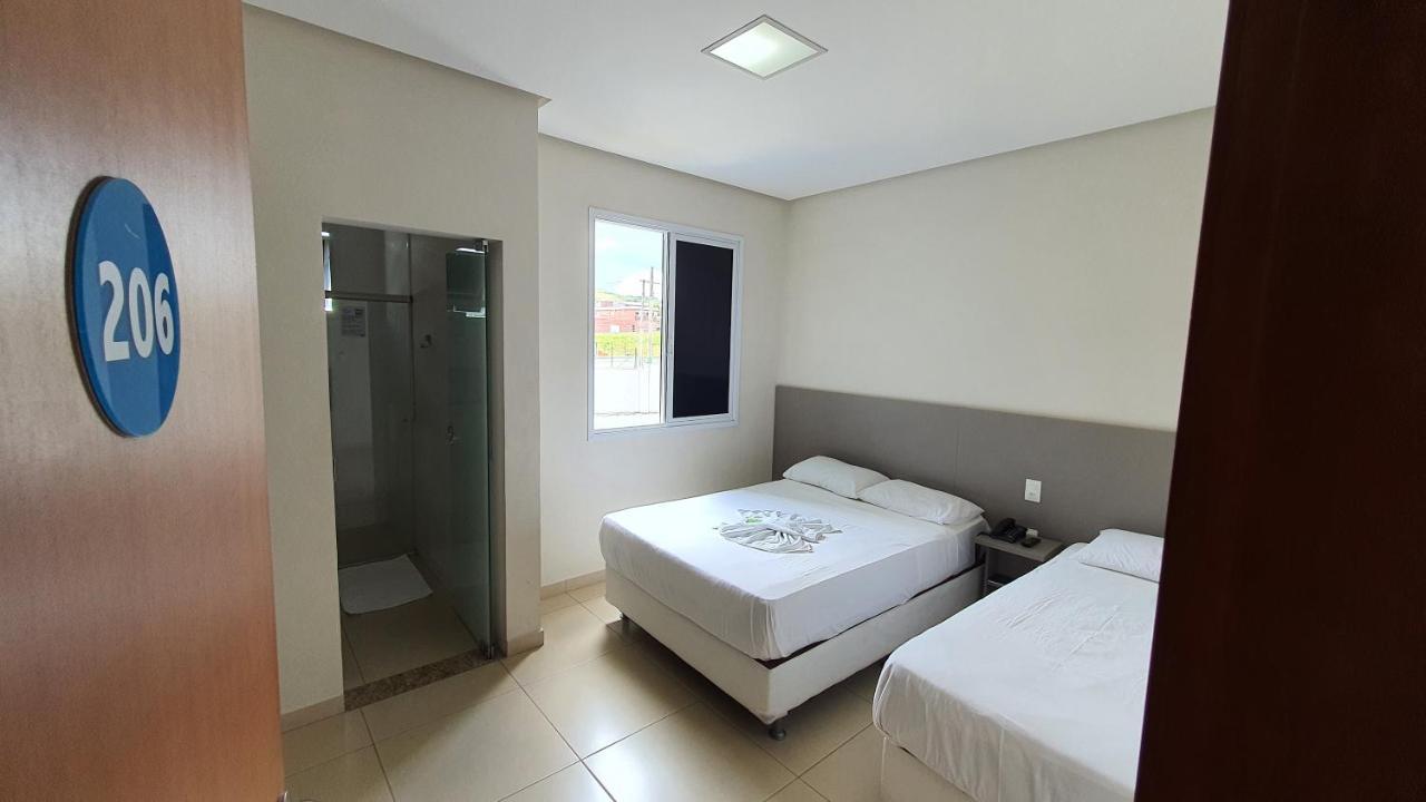 Ribs Hotel 皮乌米 外观 照片